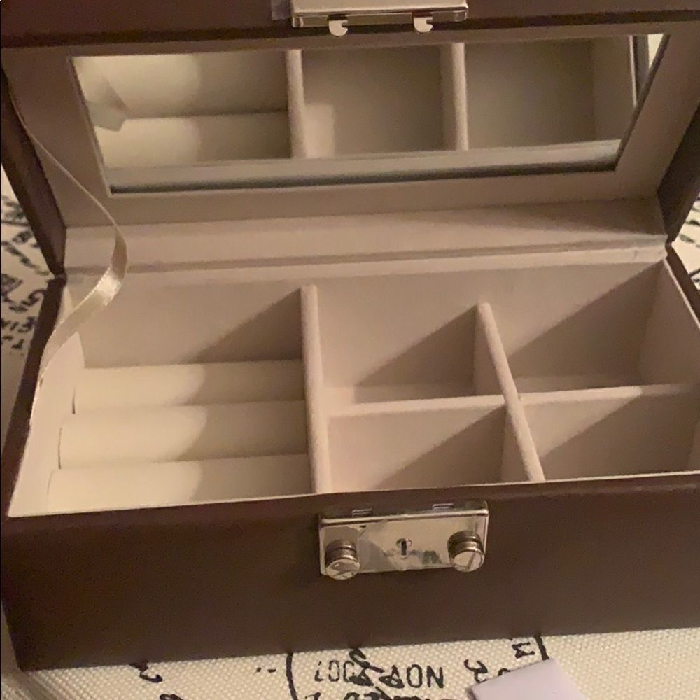 Jewelry Box  - Picture 4 of 6
